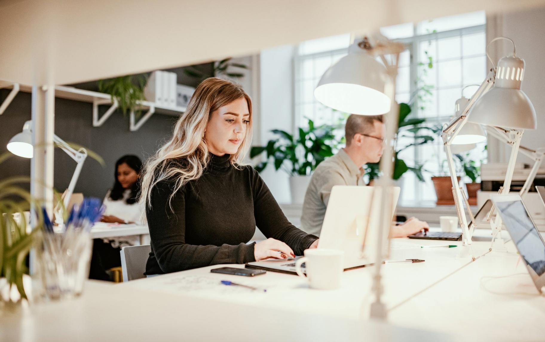 Online-Lernmaterialien auf verschiedenen Geräten
